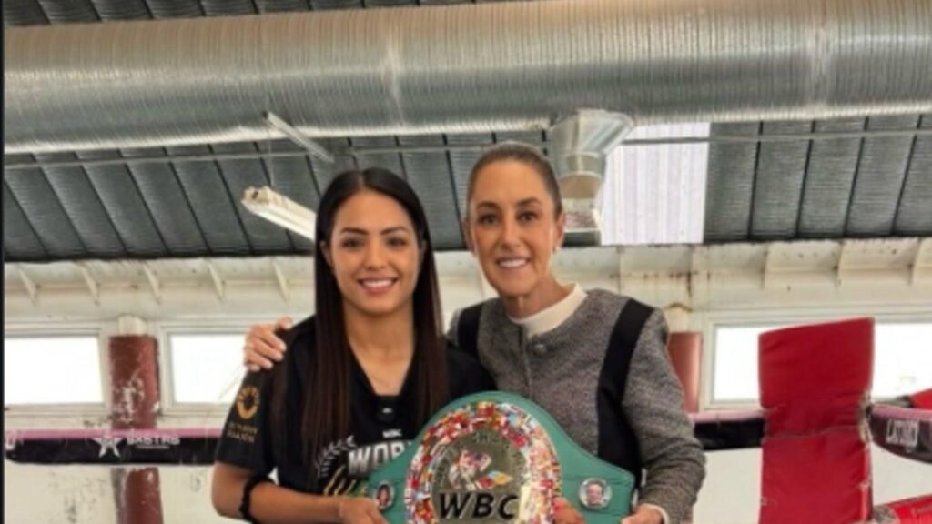 Claudia Sheinbaum meets with Diana "Bonita" Fernández and acknowledges her influence in women's boxing.