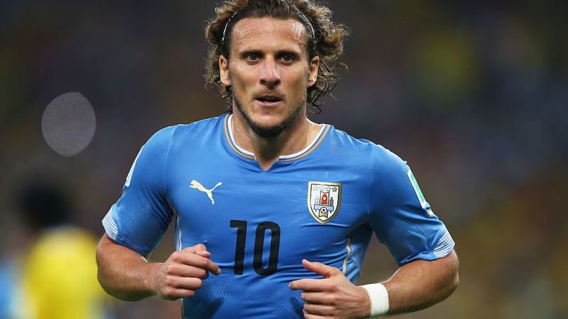 Diego Forlán, el exfutbolista, se lanza al tenis profesional con su debut