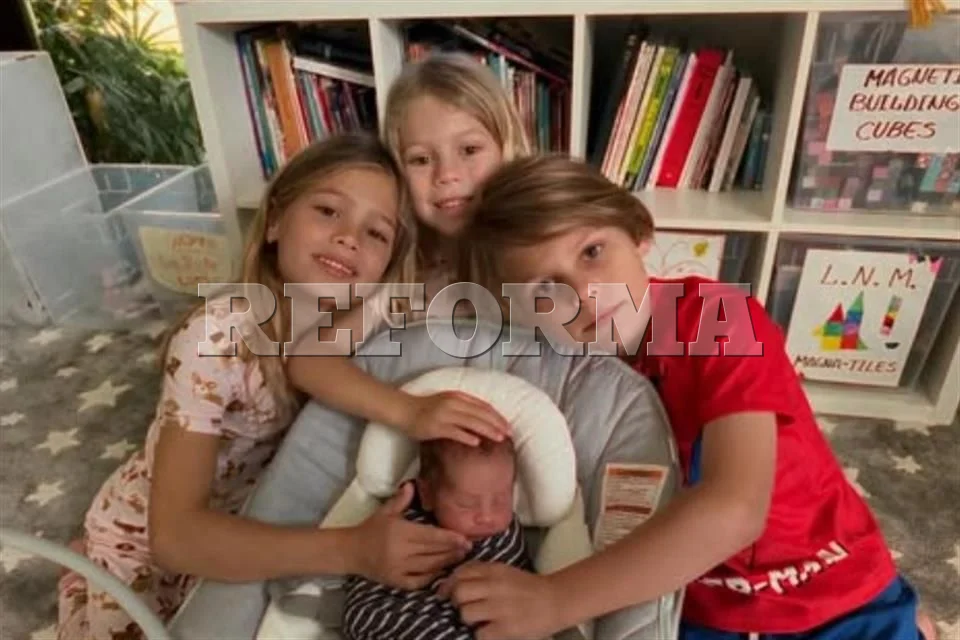Enrique Iglesias muestra una adorable foto de sus cuatro hijos