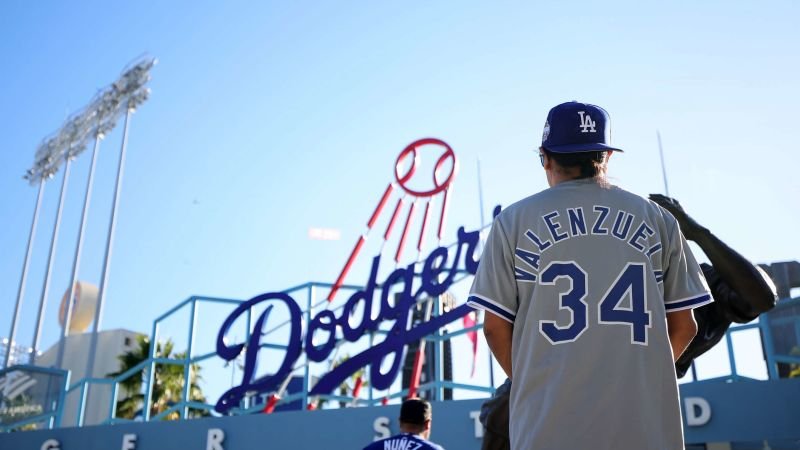 Fernando Valenzuela encantó a los aficionados de Dodgers y Yankees