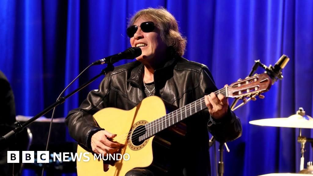 La fascinante historia de "Feliz Navidad" de José Feliciano, el tema navideño más icónico de un artista latino.