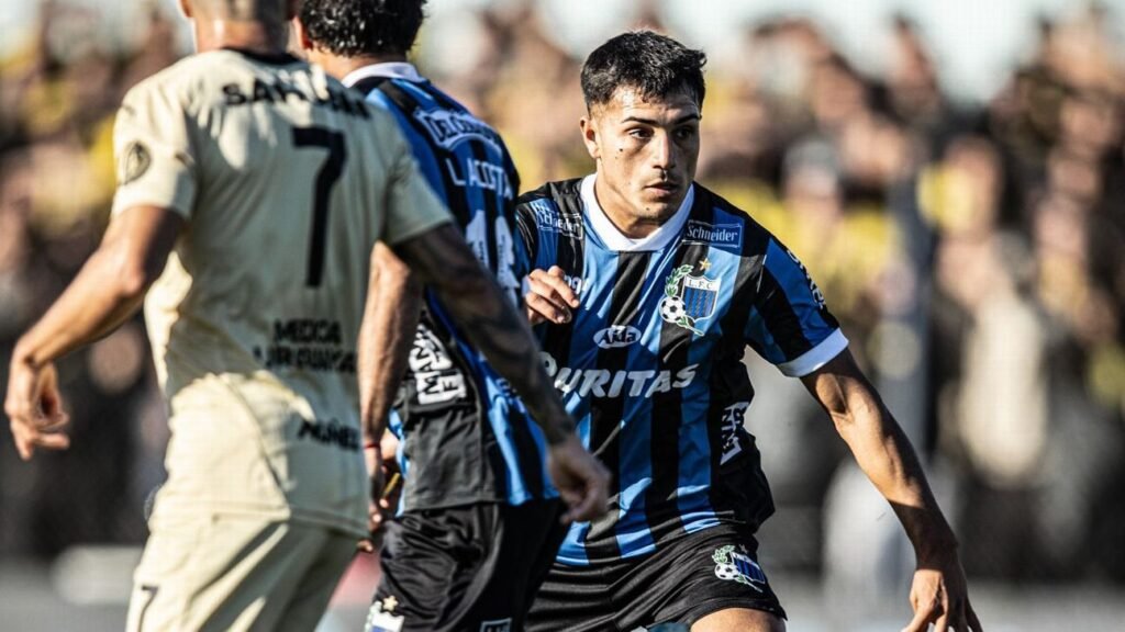 León presenta a su nuevo fichaje: Nicolás Vallejo.