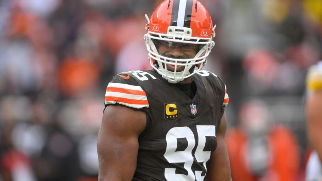 Myles Garrett lanza críticas a los Steelers tras la victoria
