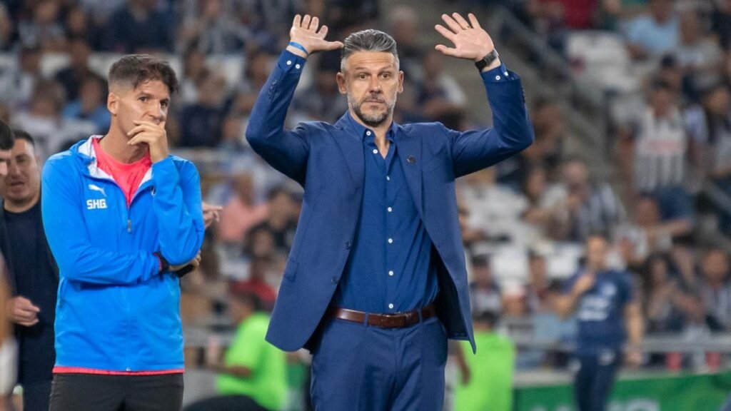 Rayados concede la salida de Demichelis a un mes del Mundial de clubes