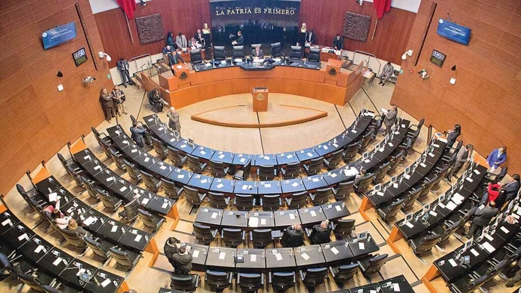 Senate spends $551 million pesos on lack of transparency; funding for party groups increases.