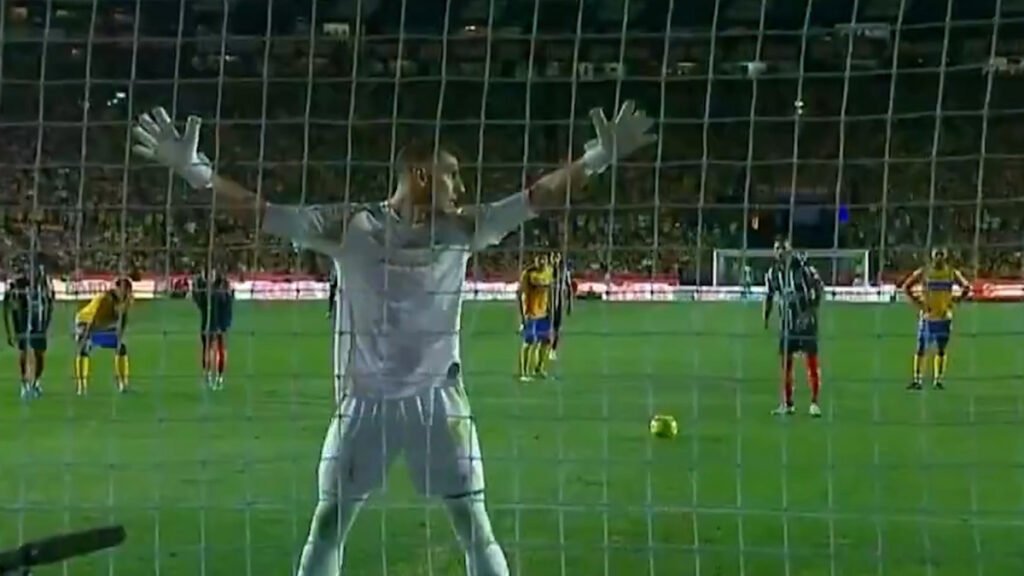 Sergio Ramos anota nuevamente, pero Tigres se lleva la victoria ante Rayados en el último minuto