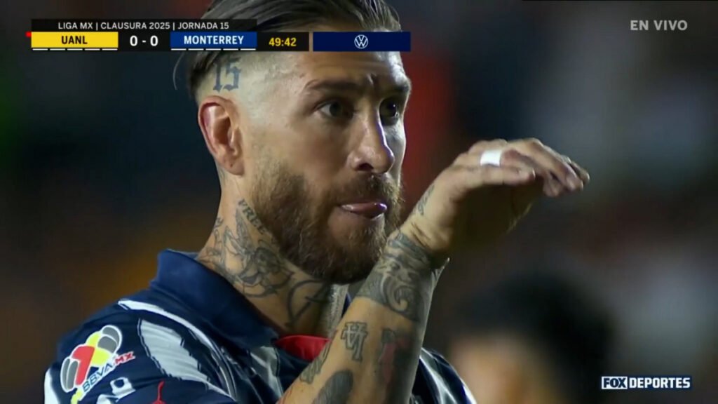 Sergio Ramos se burla del portero de Tigres: 'amenaza' de penalti al estilo Panenka
