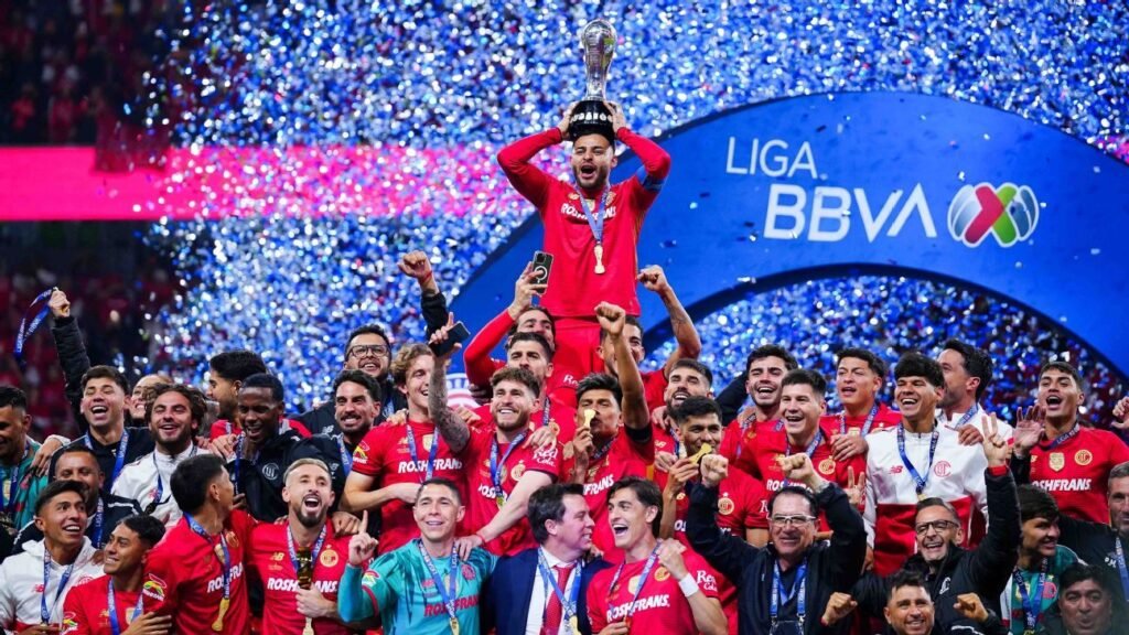 ¡Toluca se corona bicampeón tras vencer a Tigres en una emocionante tanda de penales!