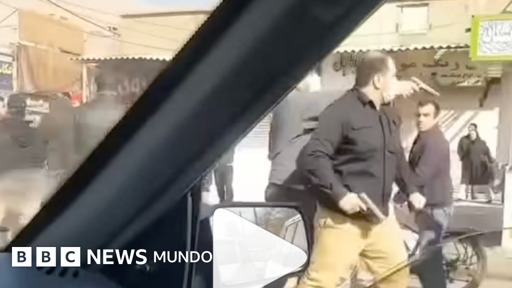 "Drones abren fuego indiscriminadamente, sin distinguir entre manifestantes y no manifestantes": Impactantes relatos desde Irán durante la severa represión de las protestas.