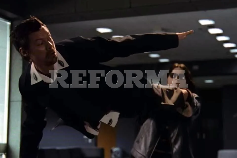 Harry Styles deslumbra al lanzar el video de 'Aperture'