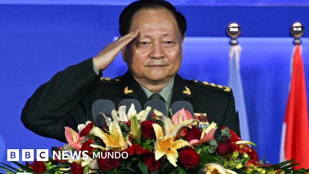 La destitución del principal general del ejército chino revela las luchas de poder en el gigante asiático.