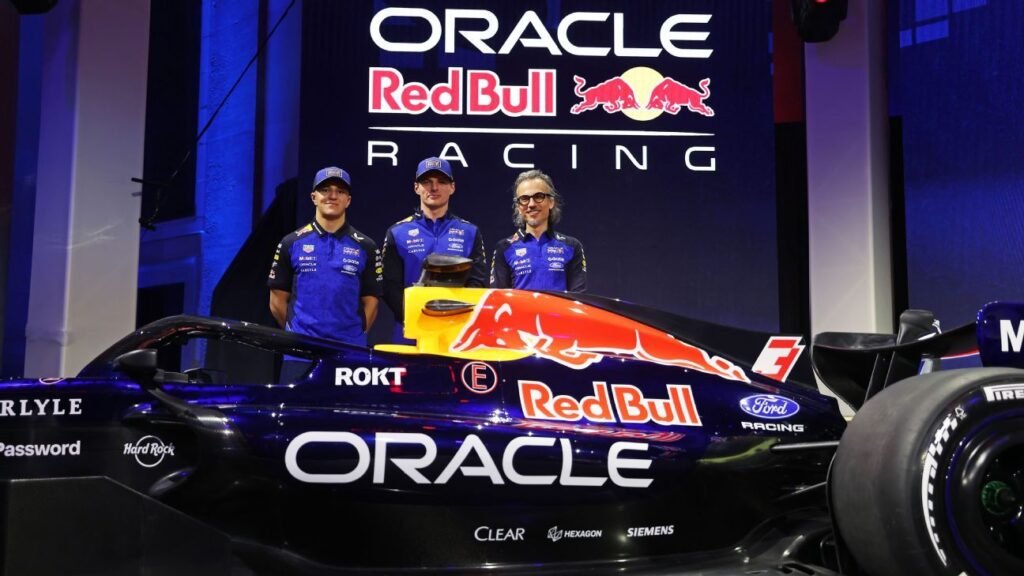 Max Verstappen celebra el 'brillante azul' del Red Bull 2026