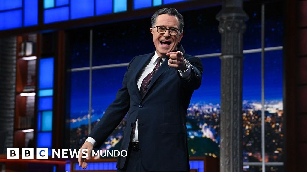 El anfitrión Stephen Colbert afirma que CBS anuló una entrevista con un político del Partido Demócrata.
