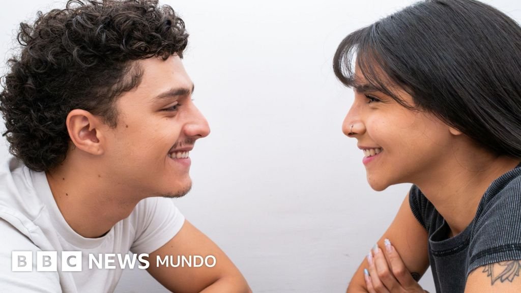 El experimento de 36 preguntas diseñado hace tres décadas "para enamorar a cualquier persona"