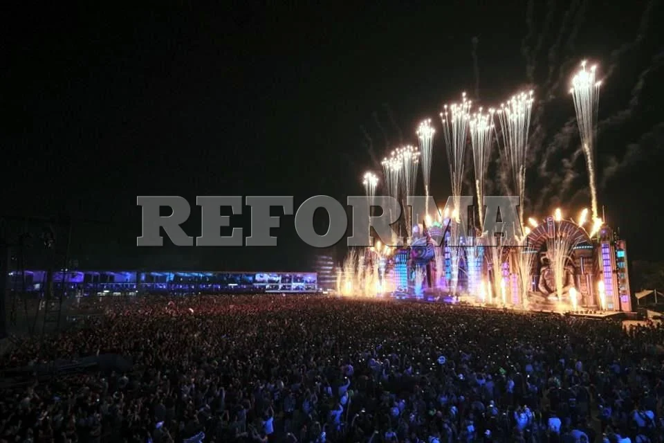 Hardwell y Above & Beyond deslumbran en la fiesta del EDC