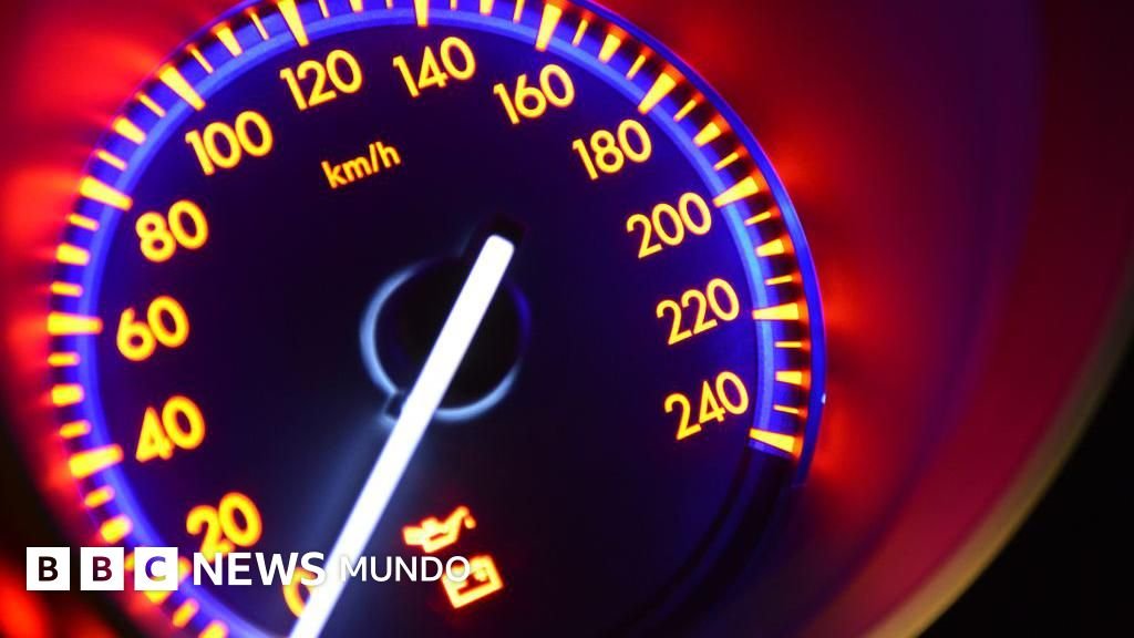 La contradicción de la velocidad: por qué acelerar al volante rara vez acorta significativamente el tiempo de llegada.