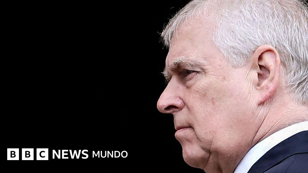La desaparición del expríncipe Andrés: de ser el "hijo predilecto" de la reina Isabel II a convertirse en el primer miembro de la familia real arrestado en la era contemporánea.