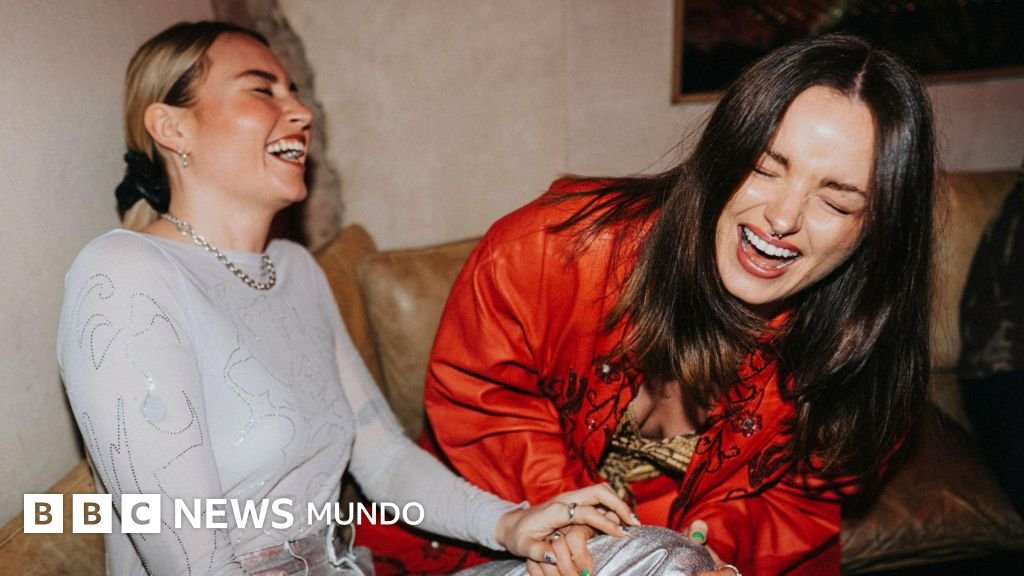 Por qué resulta tan complicado reprimir la risa en momentos inadecuados.