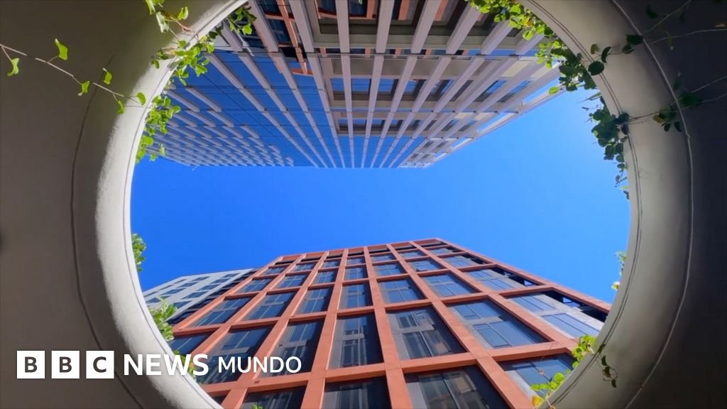 Razones por las que el cielo terrestre no siempre ha sido ni será azul.