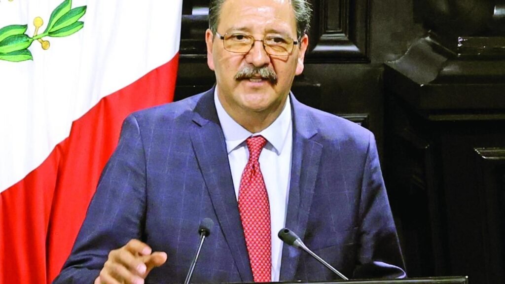 Reginaldo Sandoval: Disminuir el financiamiento no fortalece la democracia.