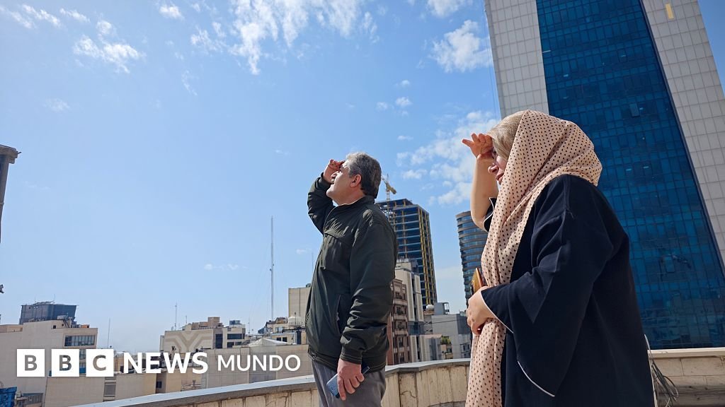 Tensión en las calles y tranquilidad para algunos: la respuesta de Teherán al ataque de EE. UU. e Israel contra Irán.