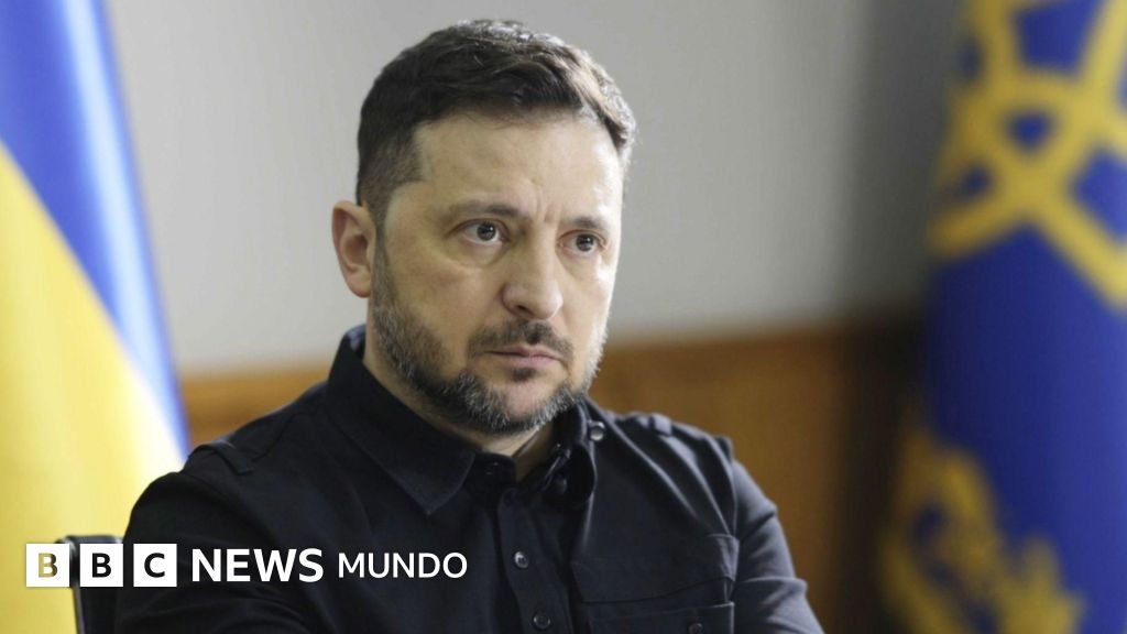 Zelensky a la BBC: 'Putin ha desatado la Tercera Guerra Mundial, y ahora la cuestión es cómo frenar su avance'