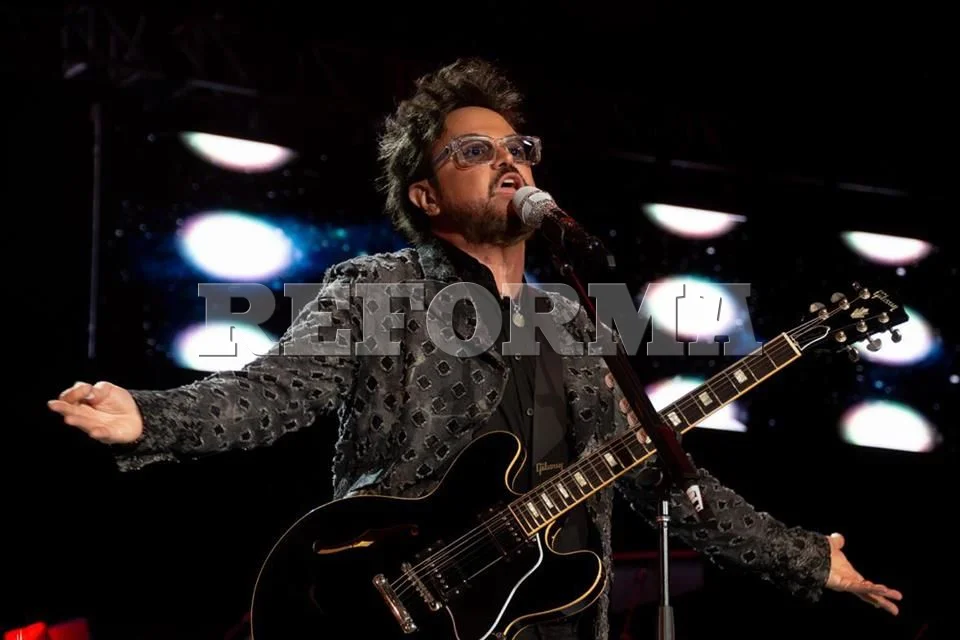 Aleks Syntek celebra 35 años de carrera con un espectáculo inolvidable