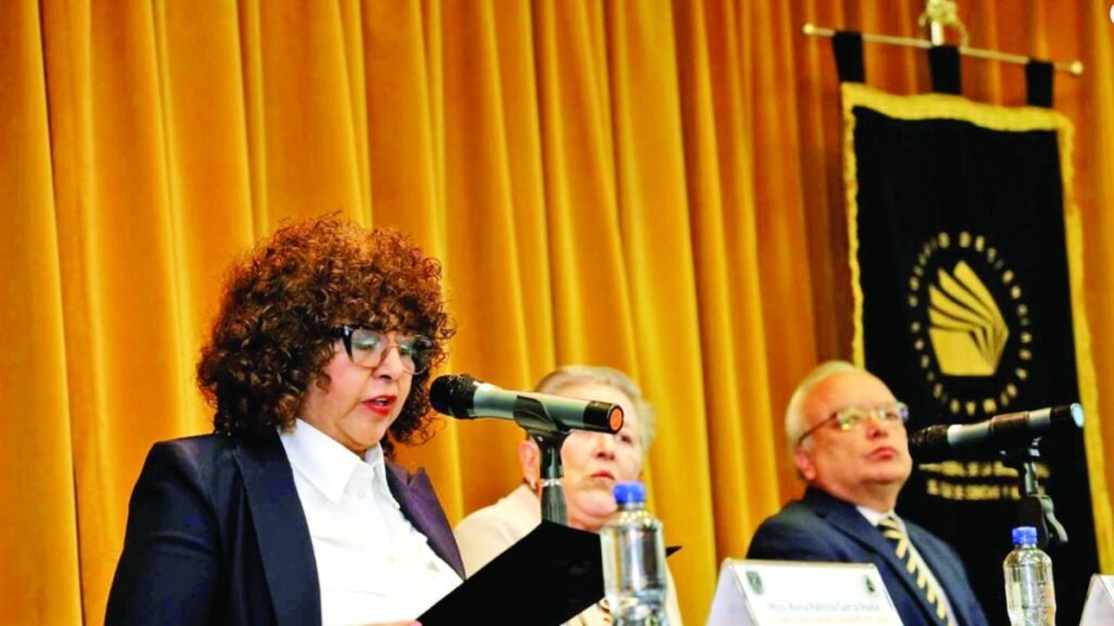 CCH fomentará la educación híbrida y el incremento en el uso de materias en línea.