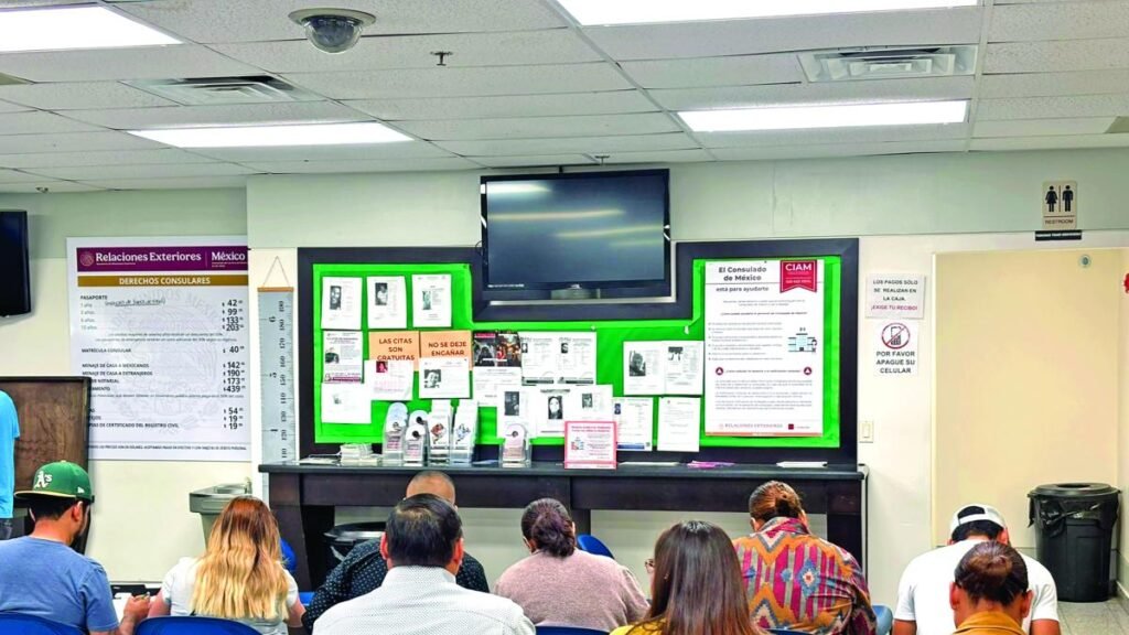 Consulados reforzados con más de 31 millones de pesos; asisten a 2,334 mexicanos.