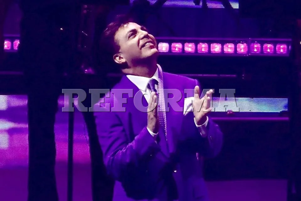 Cristian Castro deslumbra a 10 mil fans 'sin esforzarse'