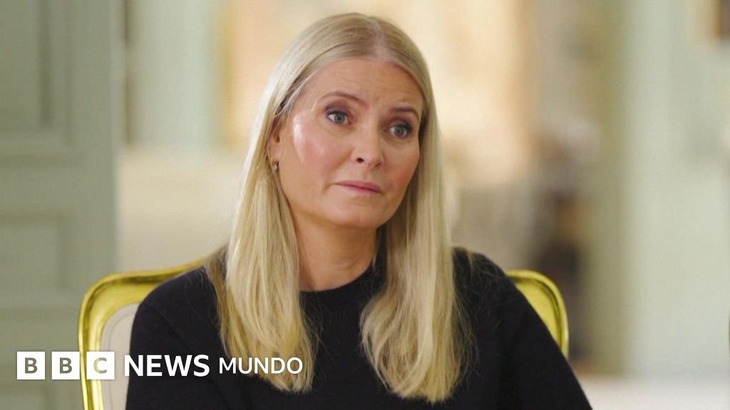 "Fui manipulada y engañada": la princesa heredera de Noruega habla por primera vez sobre su relación con Epstein.