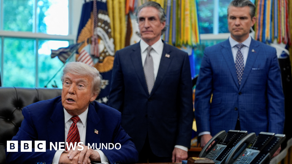 Trump sugiere a Reino Unido y otros países que "extraigan su propio petróleo" en el estrecho de Ormuz.