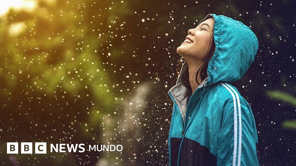 4 sorprendentes ventajas de pasear bajo la lluvia, según la investigación científica.