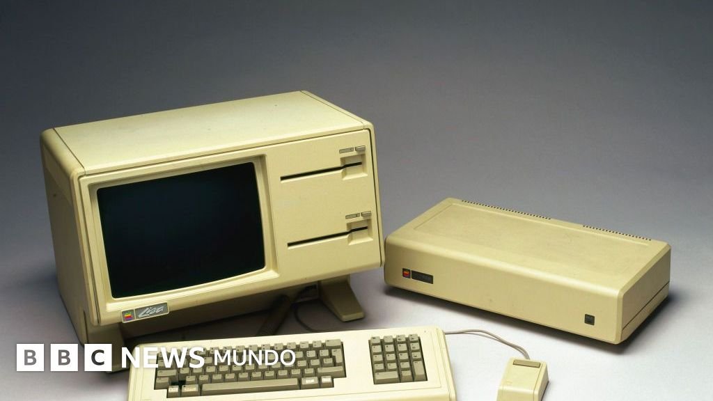 Apple celebra medio siglo: 3 innovaciones del coloso tecnológico que transformaron nuestras vidas (y 3 que no lograron el éxito)