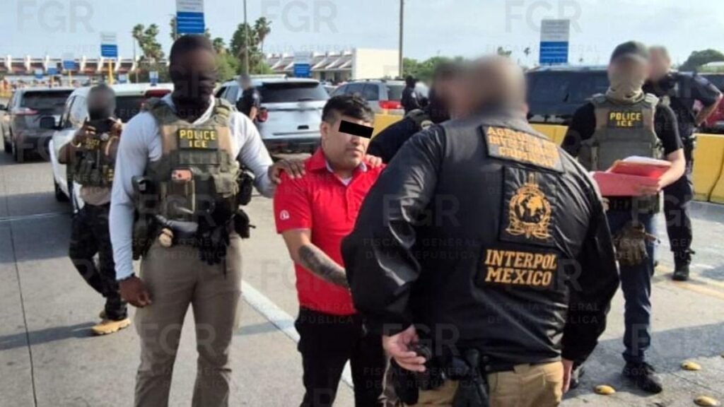 EU expels Tlaxcala pimp and hands him over to the FGR.