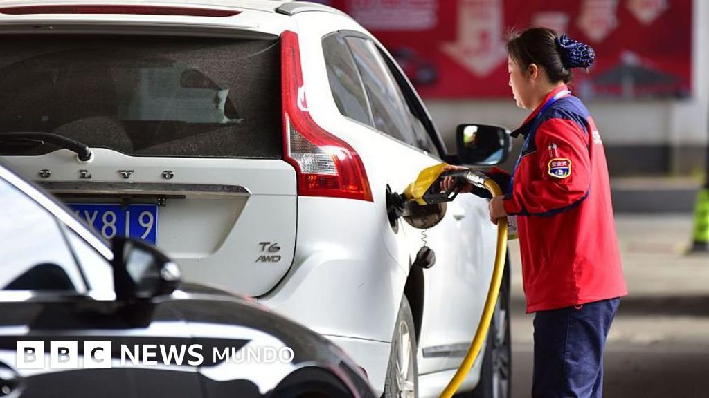 El costo del petróleo llega a su nivel más alto desde 2022 por una posible nueva intervención de EE. UU. en el conflicto de Irán.