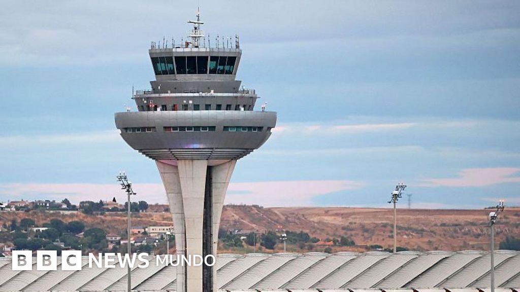 España prohibe la entrada de aviones estadounidenses involucrados en el conflicto de Irán en su espacio aéreo.