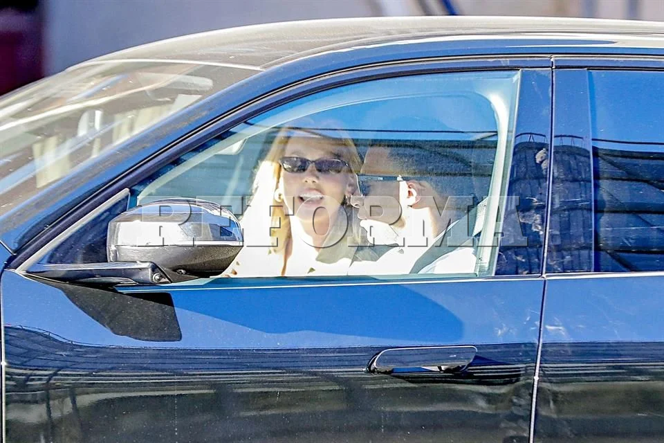 Expósito y Mbappé comparten un momento tierno dentro de un automóvil