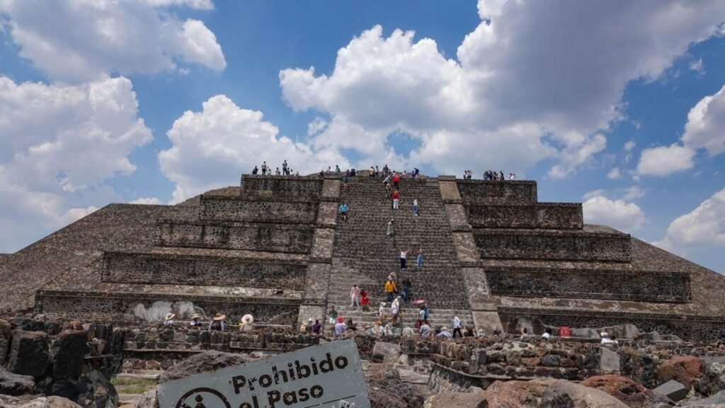 Gerónimo, el niño colombiano herido en Teotihuacán, recibe el alta médica