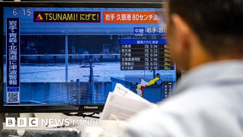 Japón en alerta por el riesgo de un nuevo terremoto de "gran tamaño" tras el sismo del lunes que generó una advertencia de tsunami.