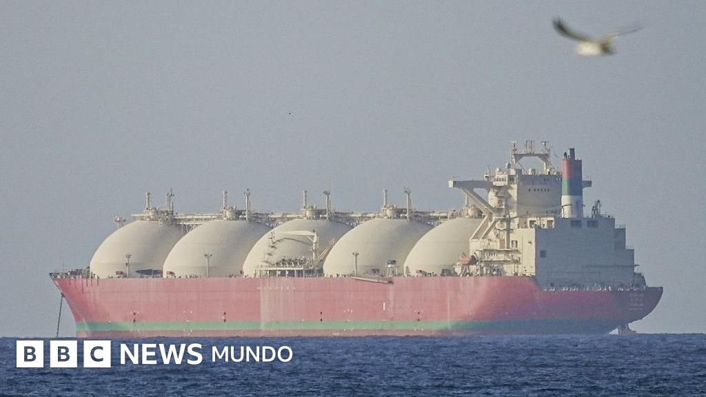 La paz en crisis: informes desde Irán indican que el estrecho de Ormuz ha sido cerrado y Teherán culpa a EE.UU. e Israel de infringir los términos del acuerdo.