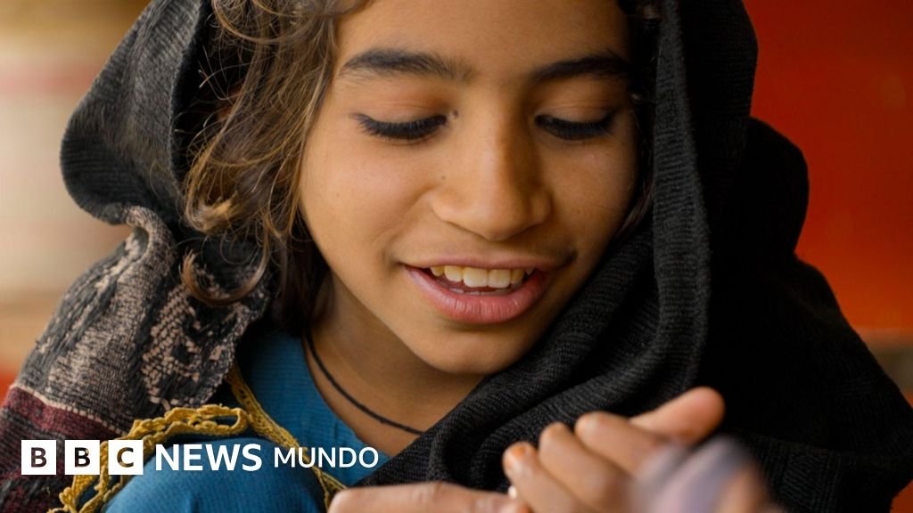 "Los otros niños ya no juegan conmigo desde que contraje la enfermedad": la investigación de la BBC sobre un hospital señalado como posible centro de una epidemia de VIH infantil.
