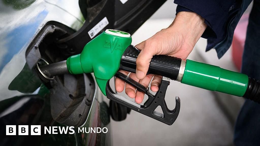 Los precios del petróleo caen drásticamente tras el anuncio de Irán sobre la reapertura del estrecho de Ormuz.