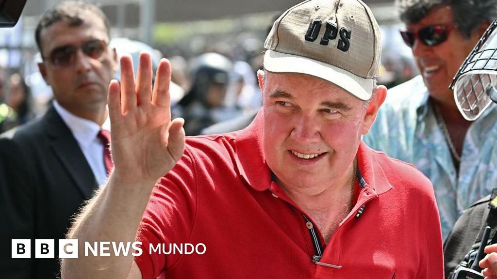 Perú: Resultados iniciales de las elecciones muestran a López Aliaga, el ultraconservador, liderando en una reñida batalla por asegurar un lugar en la segunda vuelta.