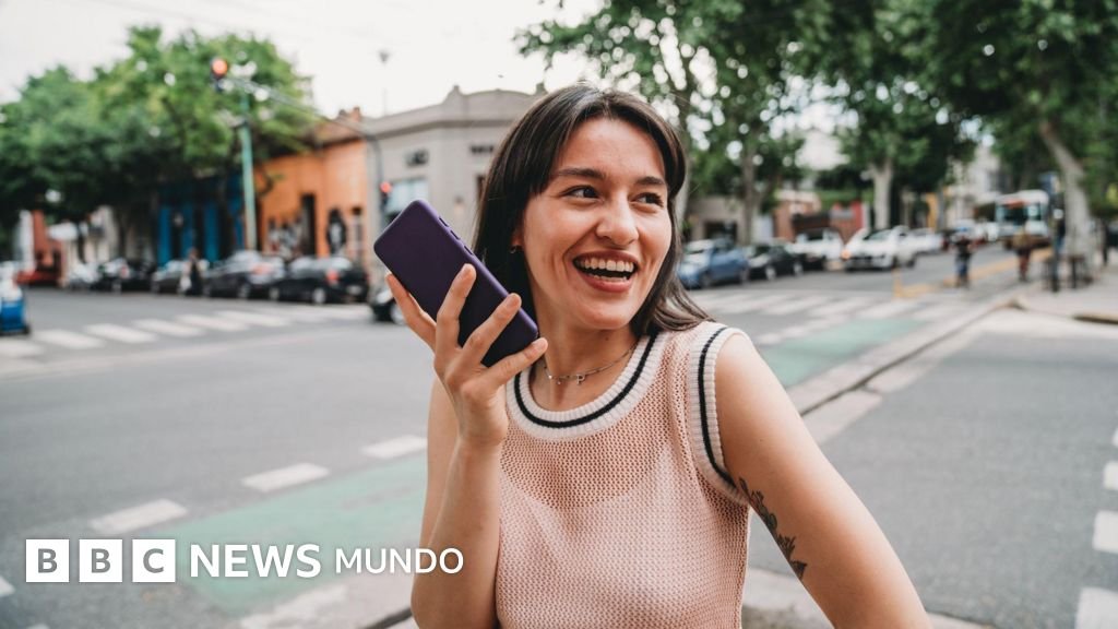 Razones de la preferencia por las notas de voz en México y su rechazo en lugares como el Reino Unido.