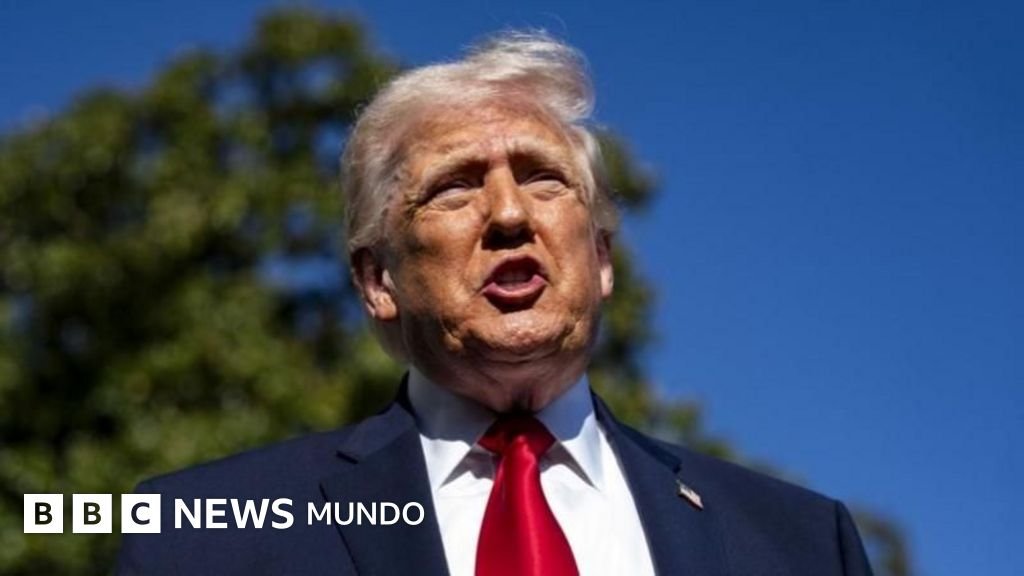Trump asegura que "impedirá" el acceso a barcos que paguen peajes a Irán en el estrecho de Ormuz tras el fracaso de las negociaciones de paz.
