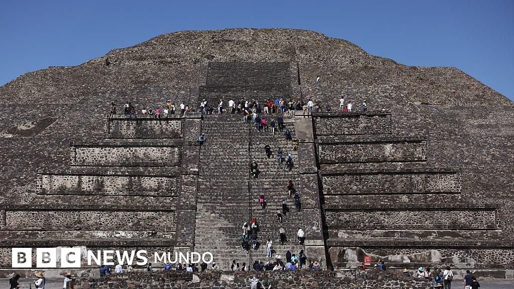 Una mujer canadiense fallece y varios turistas sufren heridas en un tiroteo en la Pirámide de la Luna en Teotihuacán.