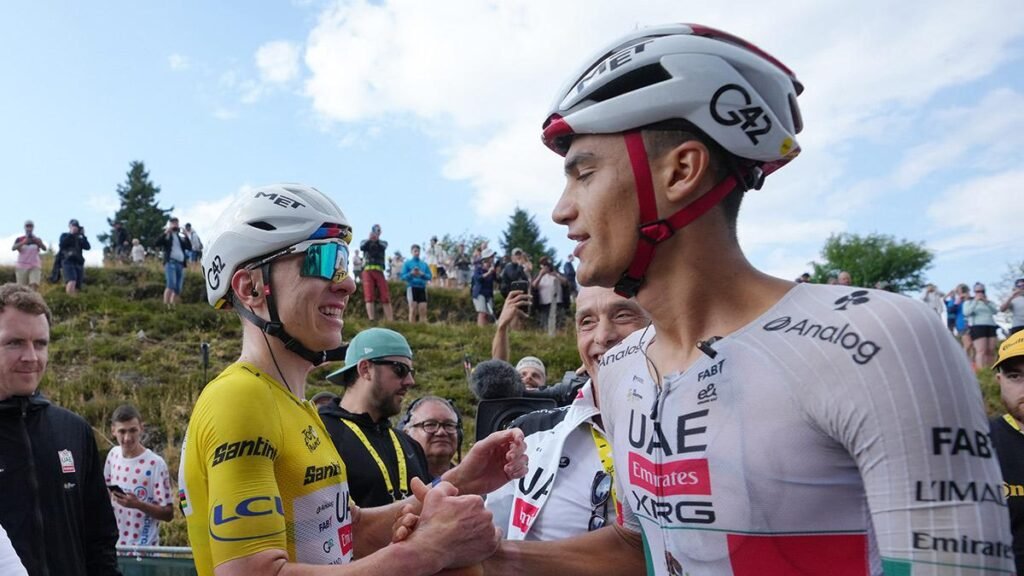 Isaac del Toro firmó un contrato multimillonario con UAE Team Emirates, pero el Tour de Francia aún pertenece a otro