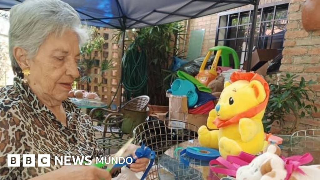 "Observar a los niños abrazar a sus peluches brinda un alivio y felicidad": los venezolanos que apoyan a las víctimas del doble terremoto con sus propios medios.