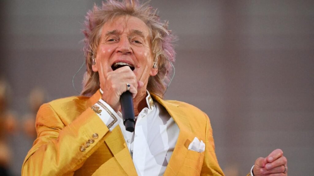 Rod Stewart cancels North American concerts due to heart surgery